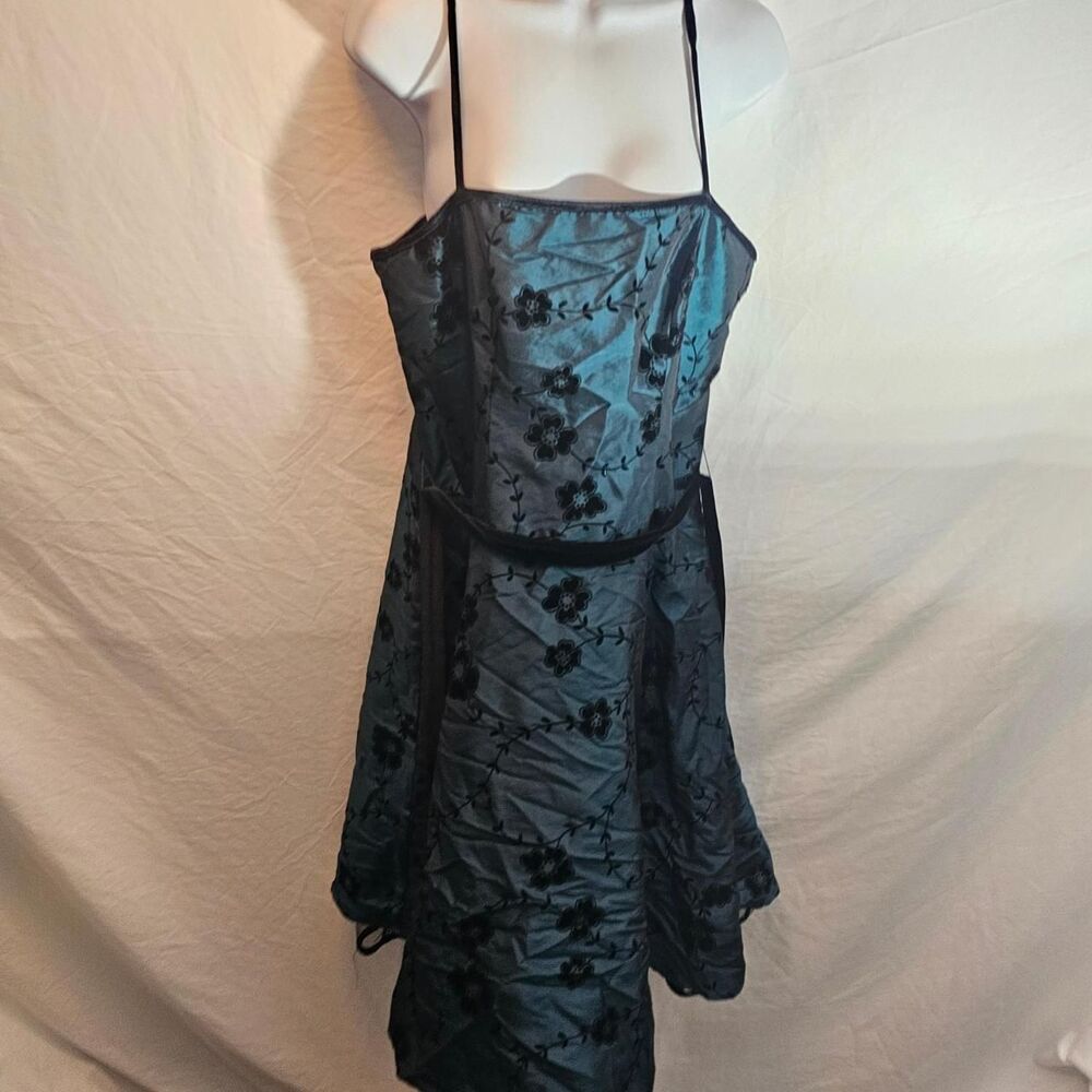 vintage y2k 2000s 90s satin velvet detailing whimsical gothic fairy a-line dress - Picture 2 of 4
